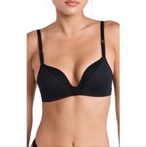 Lively All-day Deep V No Wire Bra 34A Black